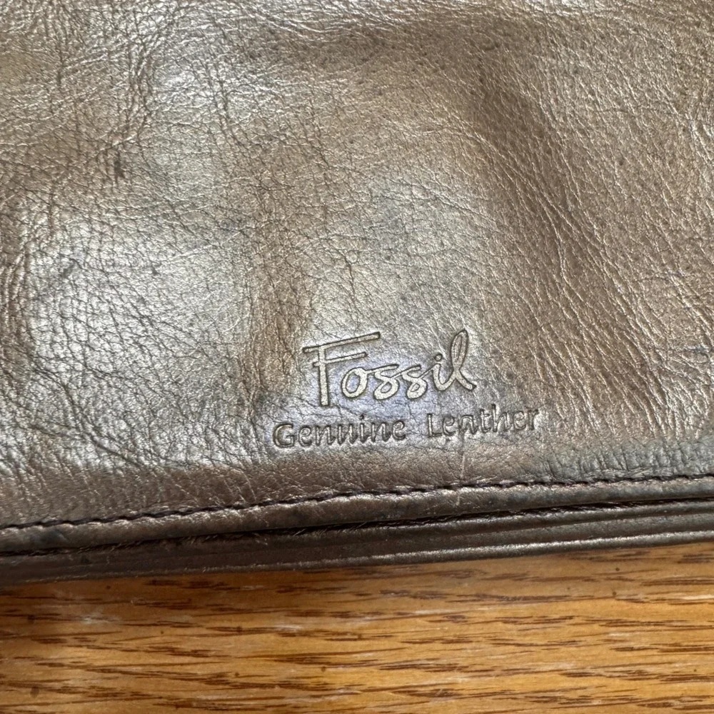 Fossil Metallic Bronze Genuine Leather Slim Bifold Wallet Organizer‎ Clutch